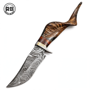 Specialized Artisan Blade with Sculptural Horn Ergonomics From Royal Blades